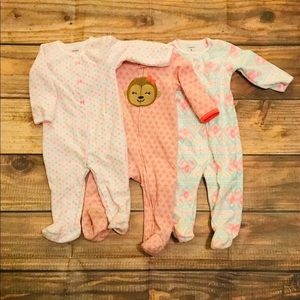 Adorable fleece PJs. Great Condition